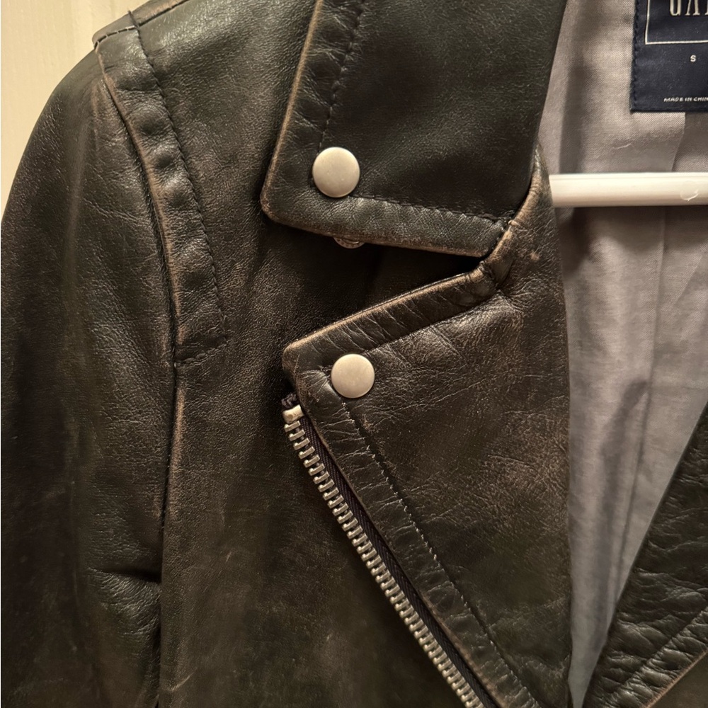 GAP leather biker jacket Small - image 5